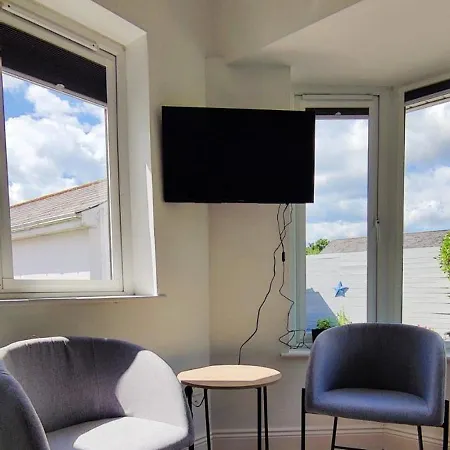 بيت ضيافة Catherines Place By The Sea دونغارفان
